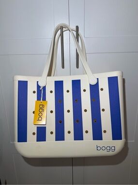 Bogg Bag Classic Tote in White and Blue